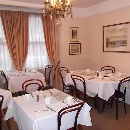 Отель Courtland Стратфорд-апон-Эйвон Экстерьер фото